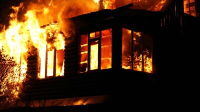 Трое детей и двое взрослых погибли при пожаре в частном доме в СКО