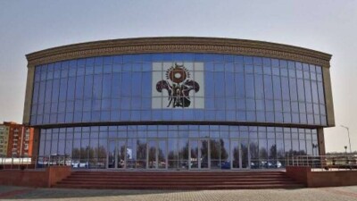 "Он нужен молодёжи". Акимат Жетысуской области передумал переезжать в здание Дворца торжеств