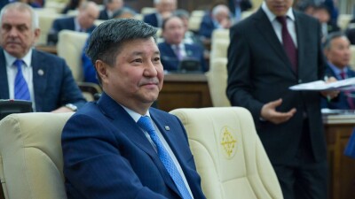 Асанов о работе в сенате: В планах законопроекты по правоохранительной и судебной системам