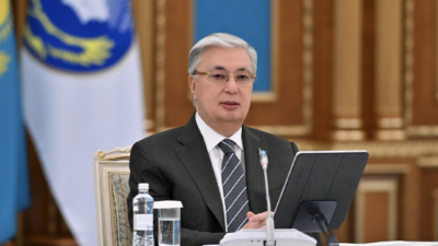 Токаев выразил недовольство "нагнетанием истерии" вокруг паводков со стороны СМИ и блогеров