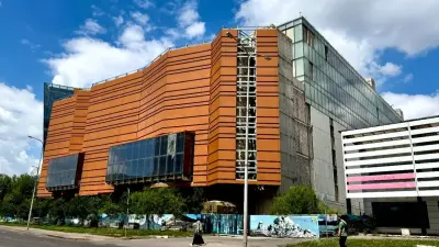 Jusan Bank продал ТРЦ-долгострой в Астане. Как заброшенное здание выглядит сейчас