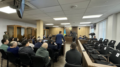 Суд над Бишимбаевым: СМИ вновь запустили в зал заседания