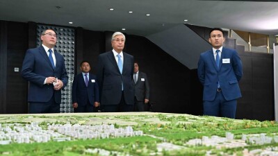 Президенту показали генплан Конаева