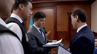 Задержали на заседании акимата: экс-заместителю главы управления жилья Шымкента вынесли приговор