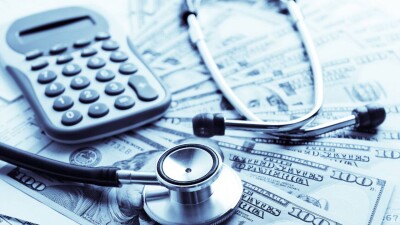 "Небольшая сумма". Глава ФСМС назвал среднюю зарплату сотрудников фонда