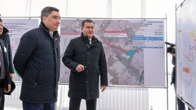 Премьер-министр Бектенов посетил объекты жизнеобеспечения Астаны