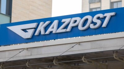В отделении "Казпочты" в Шымкенте взимали госпошлину за водительские права с незаконной надбавкой