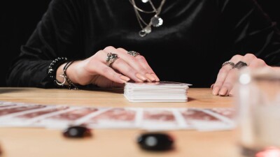 Казахстанцы заплатили гадалкам почти 40 млн тенге в 2023 году