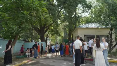 Много вопросов к документам – депутат Базарбек о ситуации вокруг детдома в Алматы