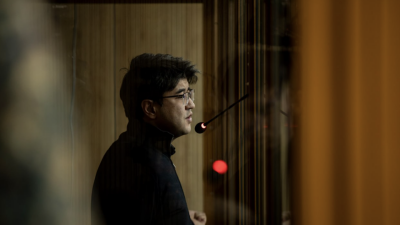 "Так не пойдёт". Бишимбаев вновь отказался разблокировать свой телефон, в суде не будут его изучать