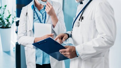 Гиният: У 800 тысяч незастрахованных в ОСМС казахстанцев есть дом и доход, но они не платят никаких налогов