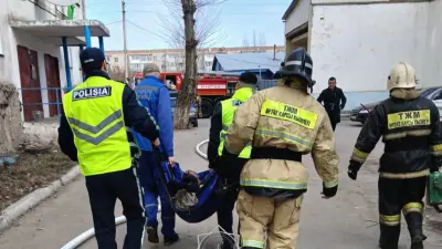 Квартира загорелась в Кокшетау: 41 жителя эвакуировали