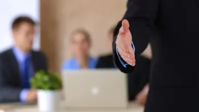 Профсоюзы могут ограничить защиту интересов работников, которые не платят членские взносы