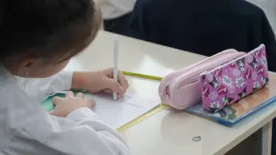 Содержание некоторых школьных учебников пересмотрят с учётом жалоб казахстанцев