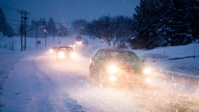 В двух областях Казахстана ограничили движение на трассах из-за непогоды