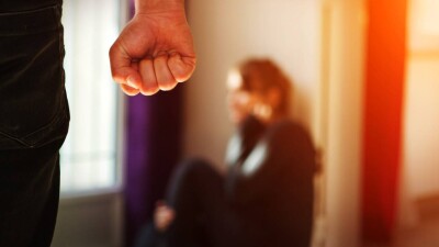 Пожизненное заключение педофилам и криминализация побоев: мажилис принял законы
