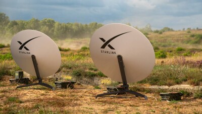 Не могут работать на границе с КНР и РФ: 94 терминала Starlink направят в другие сельские школы Казахстана