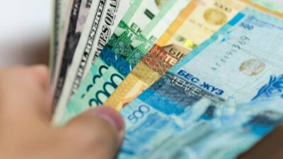 Тугжанов: Учителя сейчас получают достойную зарплату за свой труд
