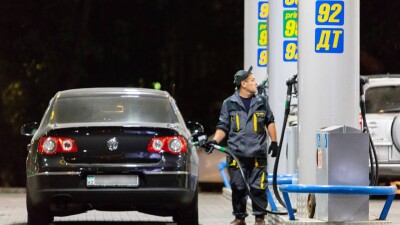 Насколько может вырасти стоимость бензина в Казахстане при отказе от регулирования цен на ГСМ