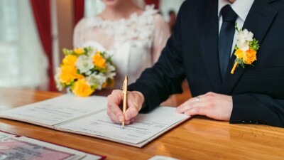 В каких двух городах Казахстана чаще всего женятся и разводятся