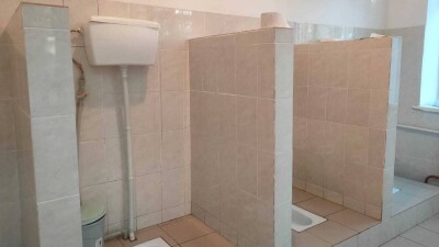 Номинанты конкурса на худший школьный туалет присылают фотоопровержения