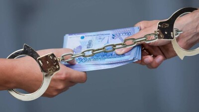 Руководящих чиновников из сферы госаудита осудили за получение взятки в ВКО