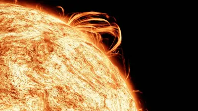 На Солнце появились новые полярные дыры, которых не было несколько лет 