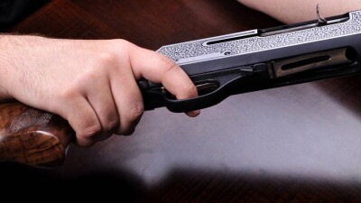 Бывший полицейский стрелял по людям в ВКО