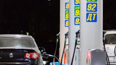 Полицейским, похитившим талоны на бензин на 100 млн тенге, вынесли приговор в Акмолинской области