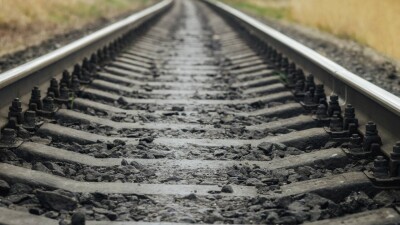 Женщина погибла на железнодорожных путях в Акмолинской области