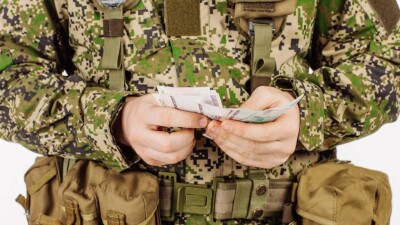 Капитан заложил имущество воинской части на 2 млн тенге для погашения долга по ставкам