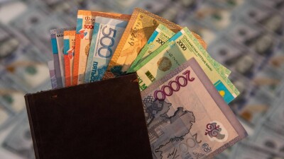 Поддержка тенге в феврале: Нацбанк намерен продать меньше валюты из Нацфонда, чем в январе