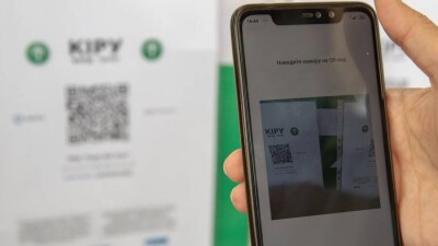 Казахстанцам с "синим" статусом хотят запретить посещать ТРЦ в будние дни