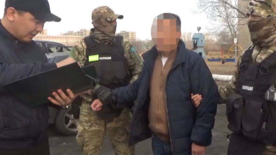 Адвокат из Караганды предлагал клиенту 6,5 млн тенге и 2900 долларов за ложные показания