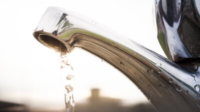 Воду временно отключат в четырёх районах Алматы