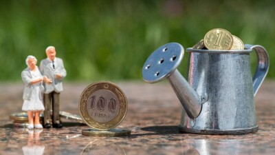 Закон о повышении пенсий на 9% и минимальной зарплаты до 85 тысяч тенге направили на подпись Токаеву