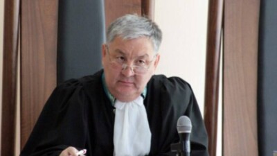 Судью Верховного суда освободили от должности из-за коррупционного дела
