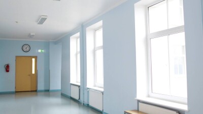 Восьмиклассник выпрыгнул из окна четвёртого этажа школы в Астане