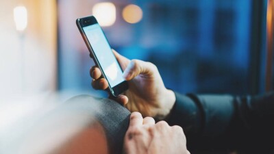 Минцифры: При звонках из Казахстана на Iphone страна будет отображаться правильно