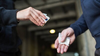 МВД договорилось с OLX о блокировке объявлений по найму наркокурьеров