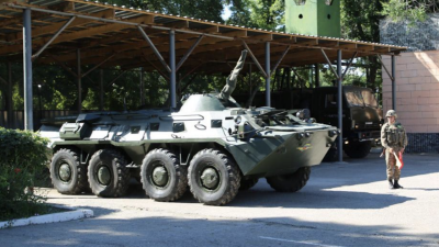 Казахстанских военных подняли по тревоге