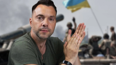 Украинский политик Арестович подал в отставку после скандала с ракетой в Днепре