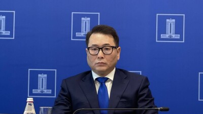 "Я же министр торговли". Шаккалиев объяснил, почему покупает импортные вещи