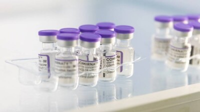 Ревакцинироваться препаратом Pfizer в Казахстане смогут люди старше 60 лет
