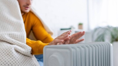"Будет ещё больше жалоб". Почему регионы не подключают к отоплению, несмотря на холодный сентябрь