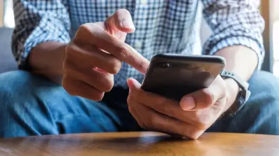 АФМ запустило WhatsApp-бот для обращений казахстанцев