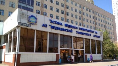 Проректору медуниверситета Астана дали три года за взятку в 22 млн тенге