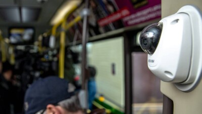 Лучше отдать водителю: в CTS предупредили, что все кражи оставленных пассажирами вещей фиксируют на видео