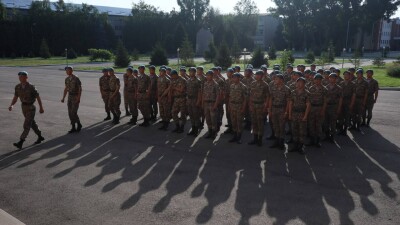 В Казахстане ввели электронный учёт военнообязанных и призывников. Что изменится?