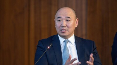 Шарлапаев назвал голословными заявления депутата Базарбека о растратах при разработке Строительного кодекса